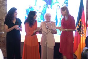 Milagros Ortiz Bosch: primera dominicana en recibir el Premio Unidas por los Derechos de las Mujeres y la Democracia 2026